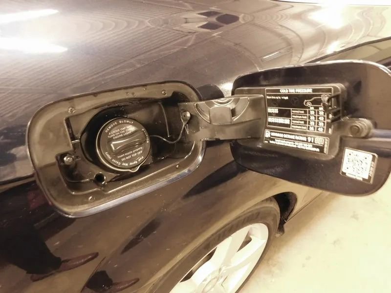 Used 2015 Mercedes-Benz C 250 Coupe image 40