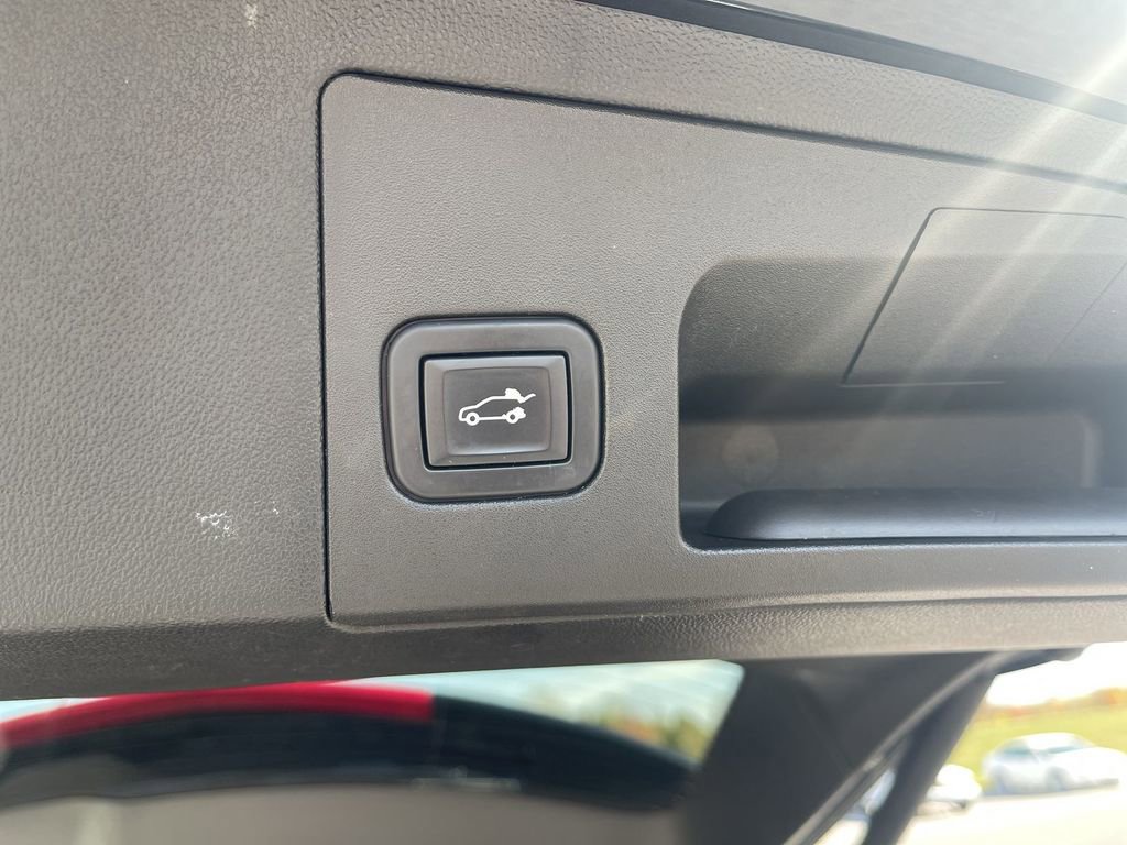 Certified 2022 Cadillac XT5 Premium Luxury image 16