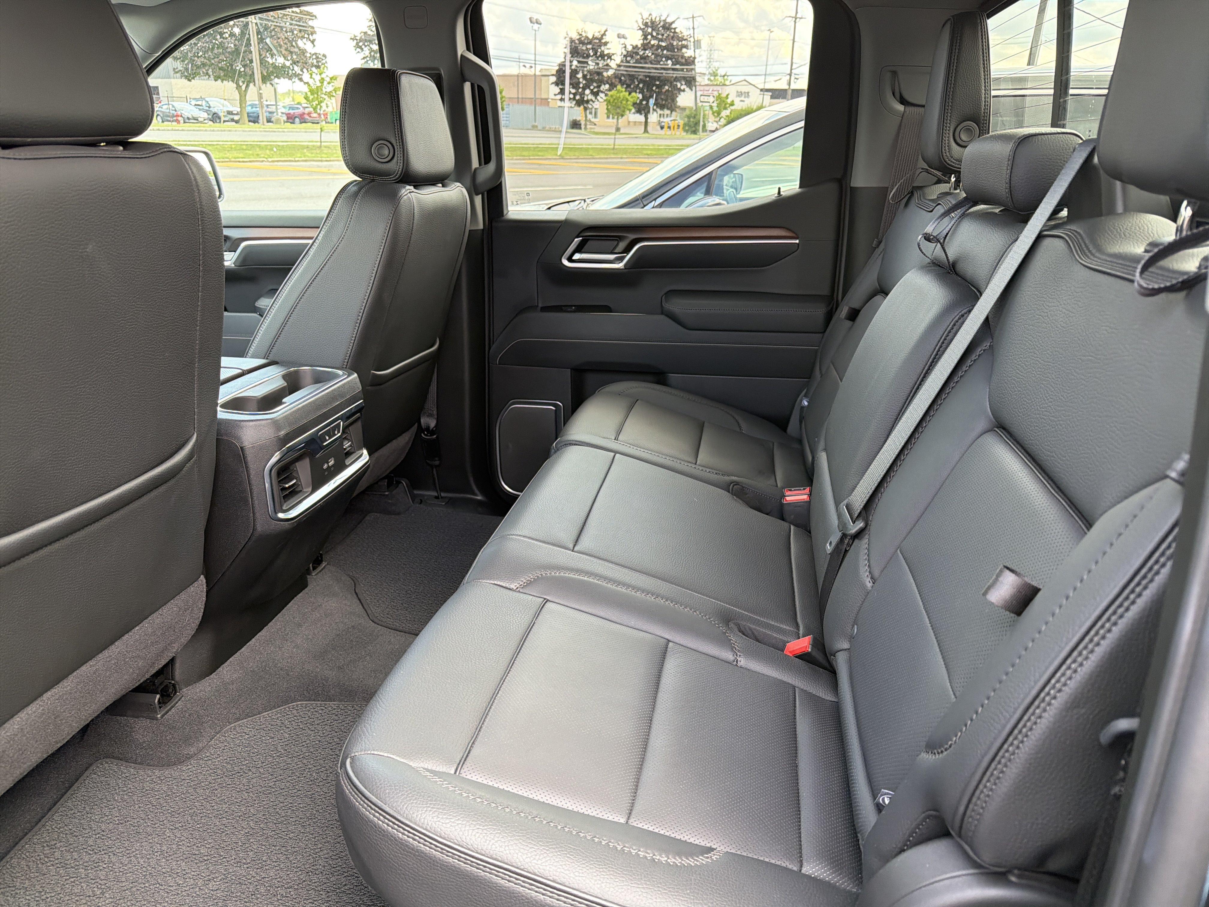 Used 2026 GMC Sierra 1500 Denali AWD/4WD image 31