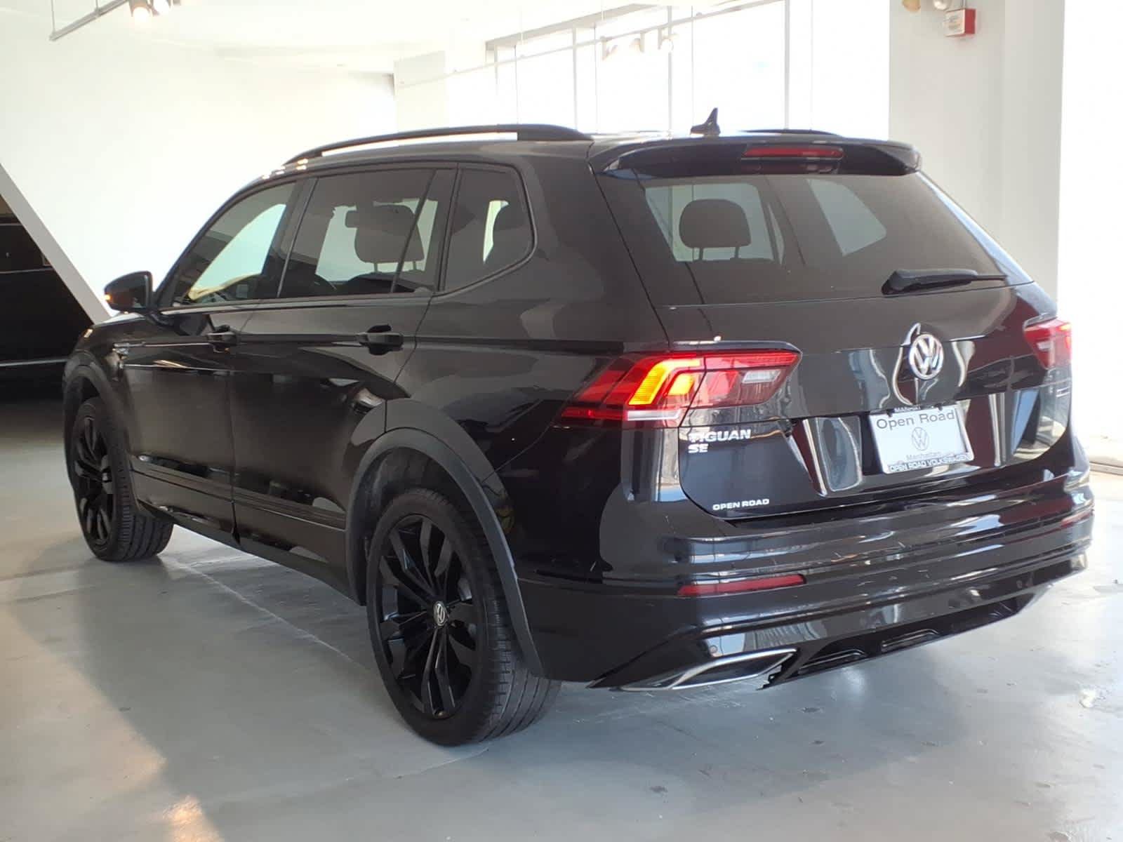 Used 2020 Volkswagen Tiguan SE R-Line AWD/4WD image 6