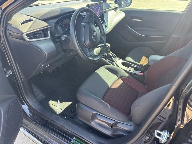 Used 2023 Toyota Corolla SE w/ SE Premium Package image 8