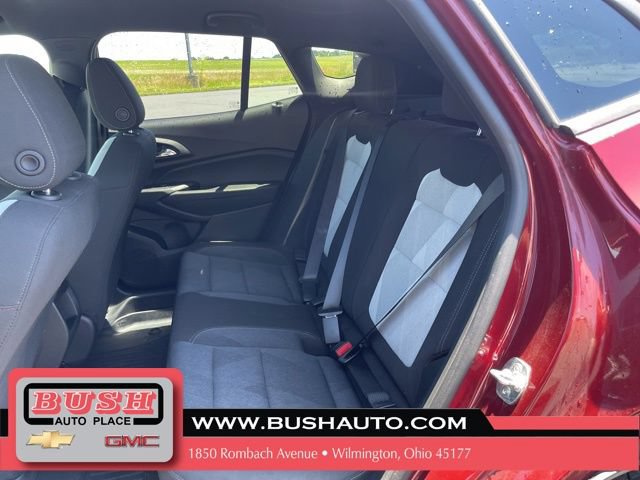 Used 2024 Chevrolet Trax RS FWD image 24