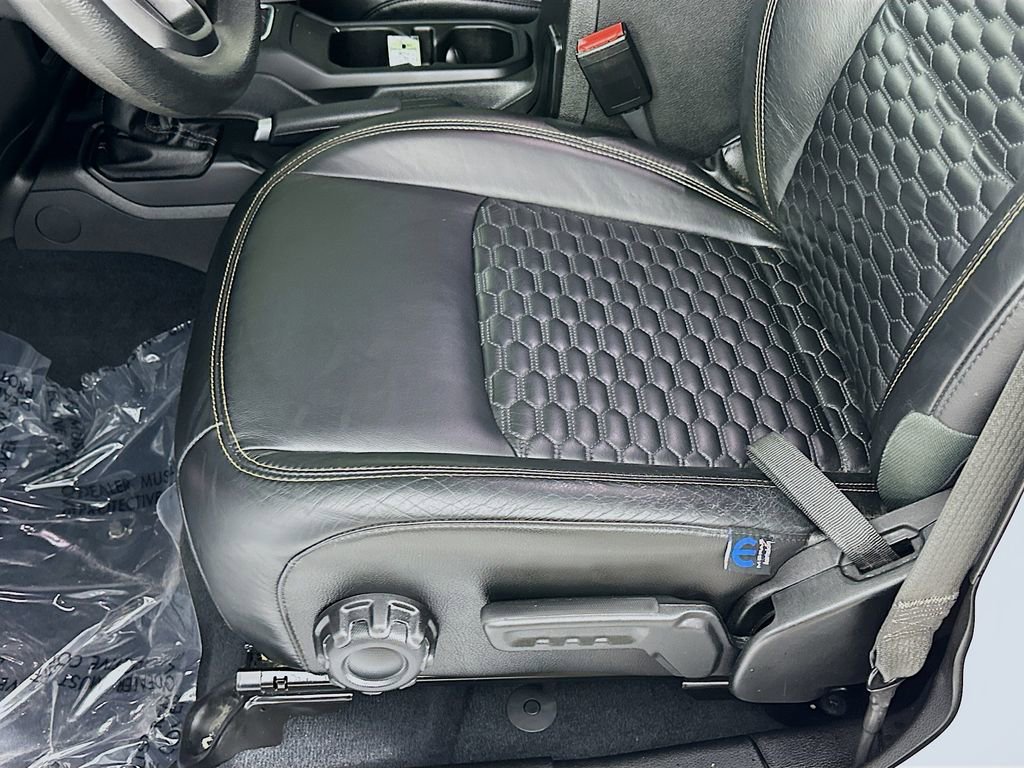 Certified 2024 Jeep Gladiator Sport AWD/4WD image 29