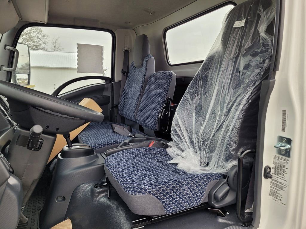 New 2025 Chevrolet Low Cab Forward 5500XG image 9