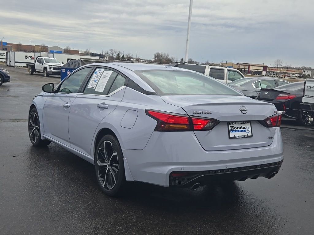 Used 2025 Nissan Altima 2.5 SR w/ SR Premium Package image 5