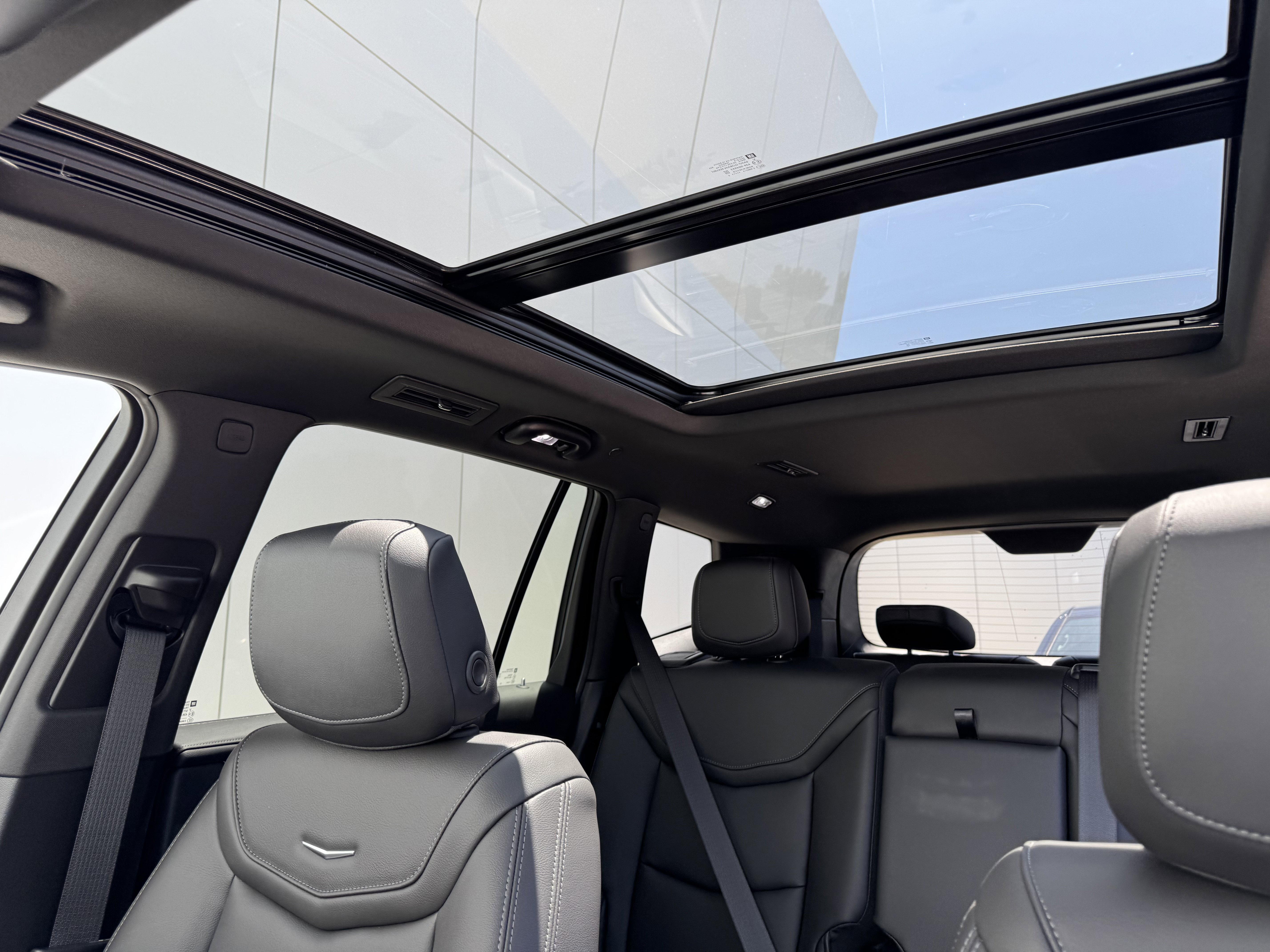 New 2025 Cadillac XT6 Luxury image 16