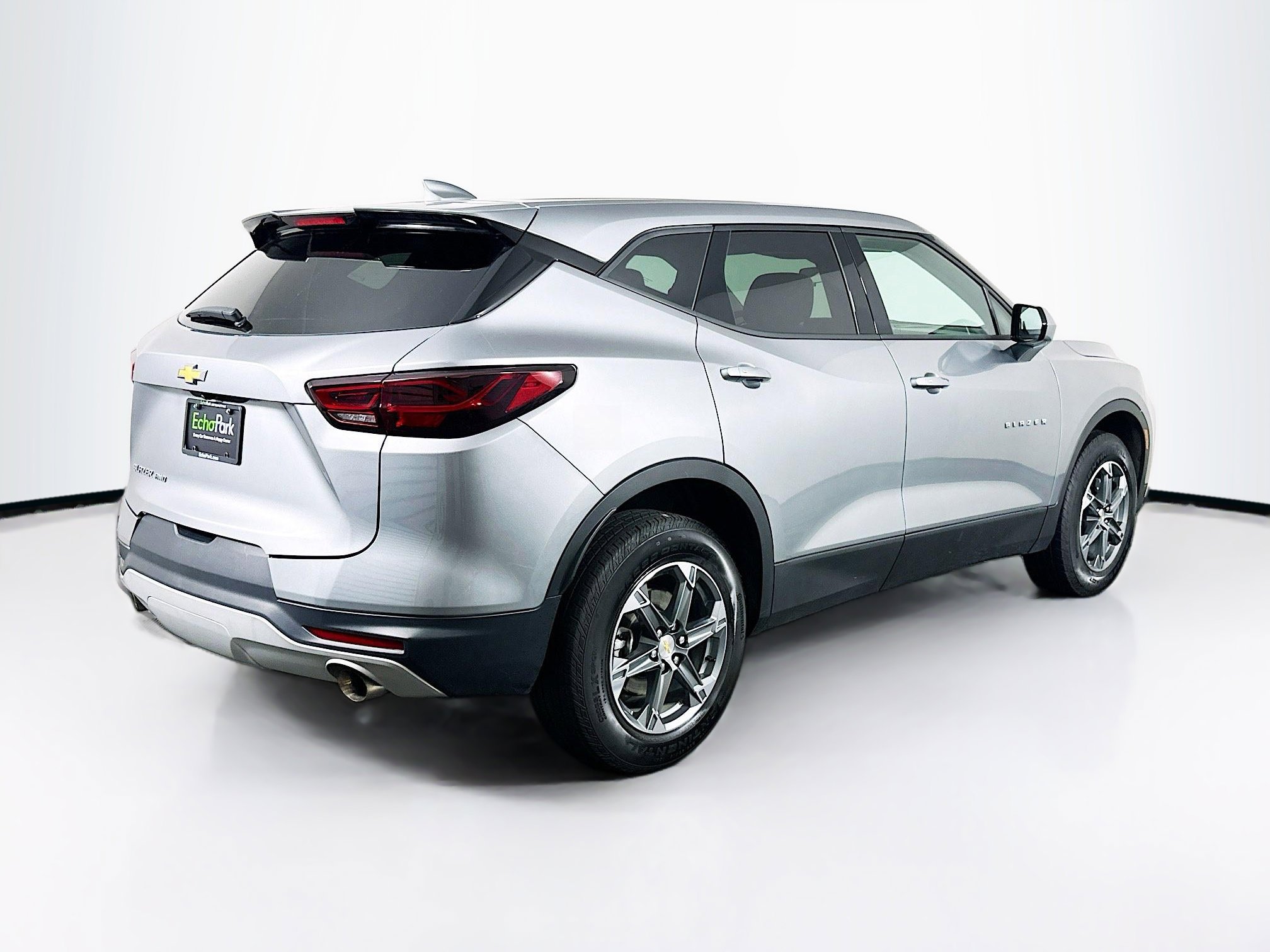 Used 2025 Chevrolet Blazer LT image 9