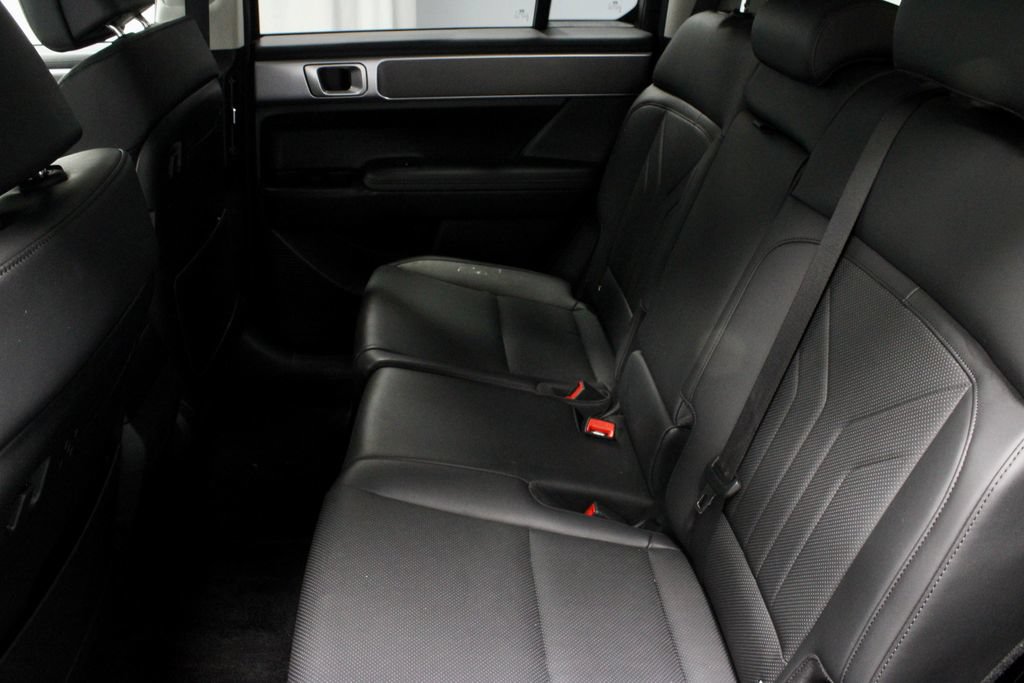 Used 2025 Hyundai Santa Fe SEL FWD image 22