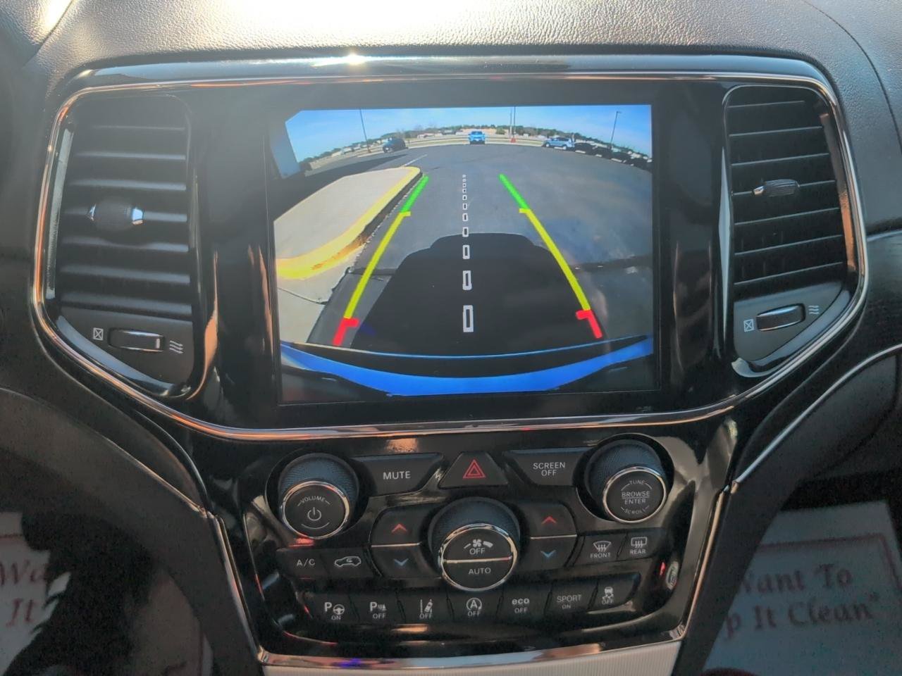 Used 2019 Jeep Grand Cherokee Summit AWD/4WD image 21