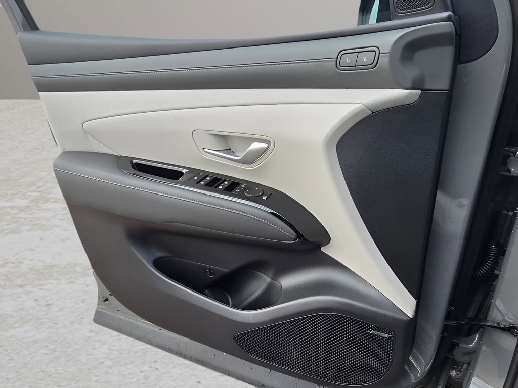 New 2026 Hyundai Tucson Limited image 17