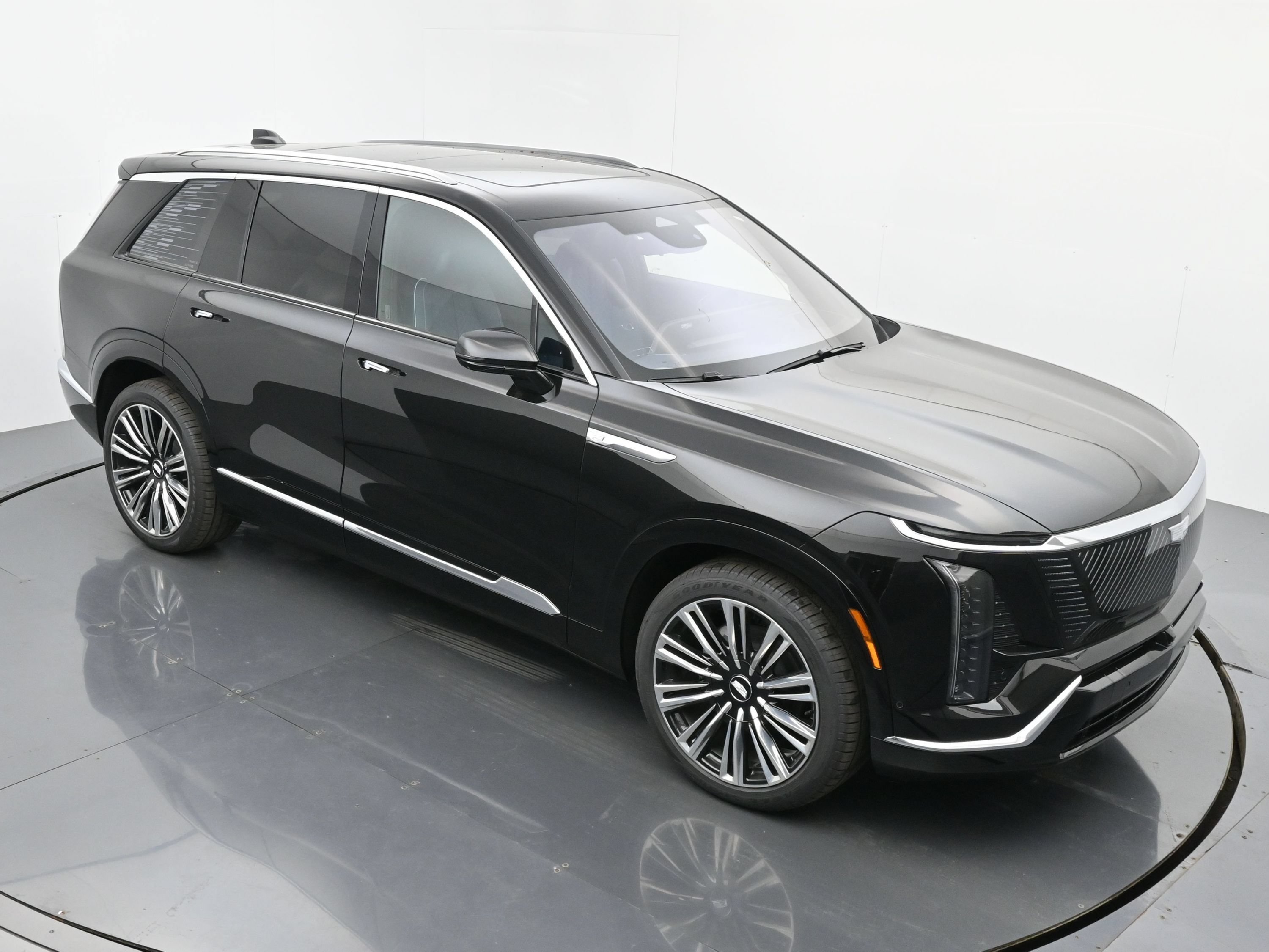New 2026 Cadillac Vistiq Premium Luxury w/ LPO, Floor Liner Package AWD/4WD image 29
