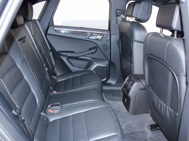 Used 2024 Porsche Macan GTS image 26