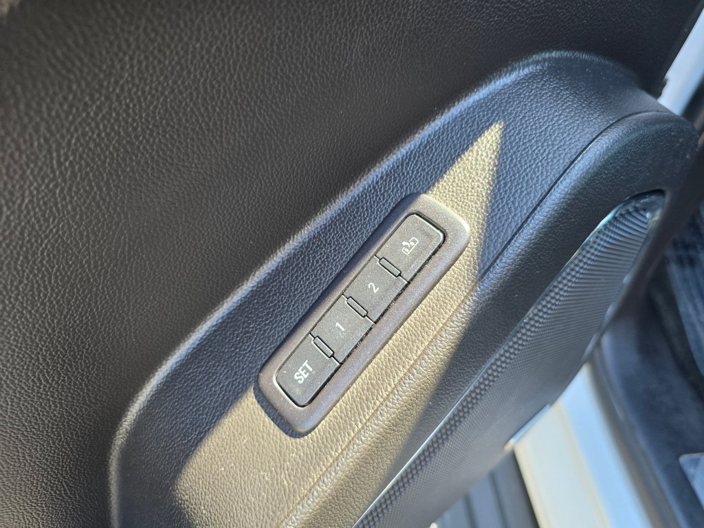 Used 2015 GMC Yukon SLT AWD/4WD image 56
