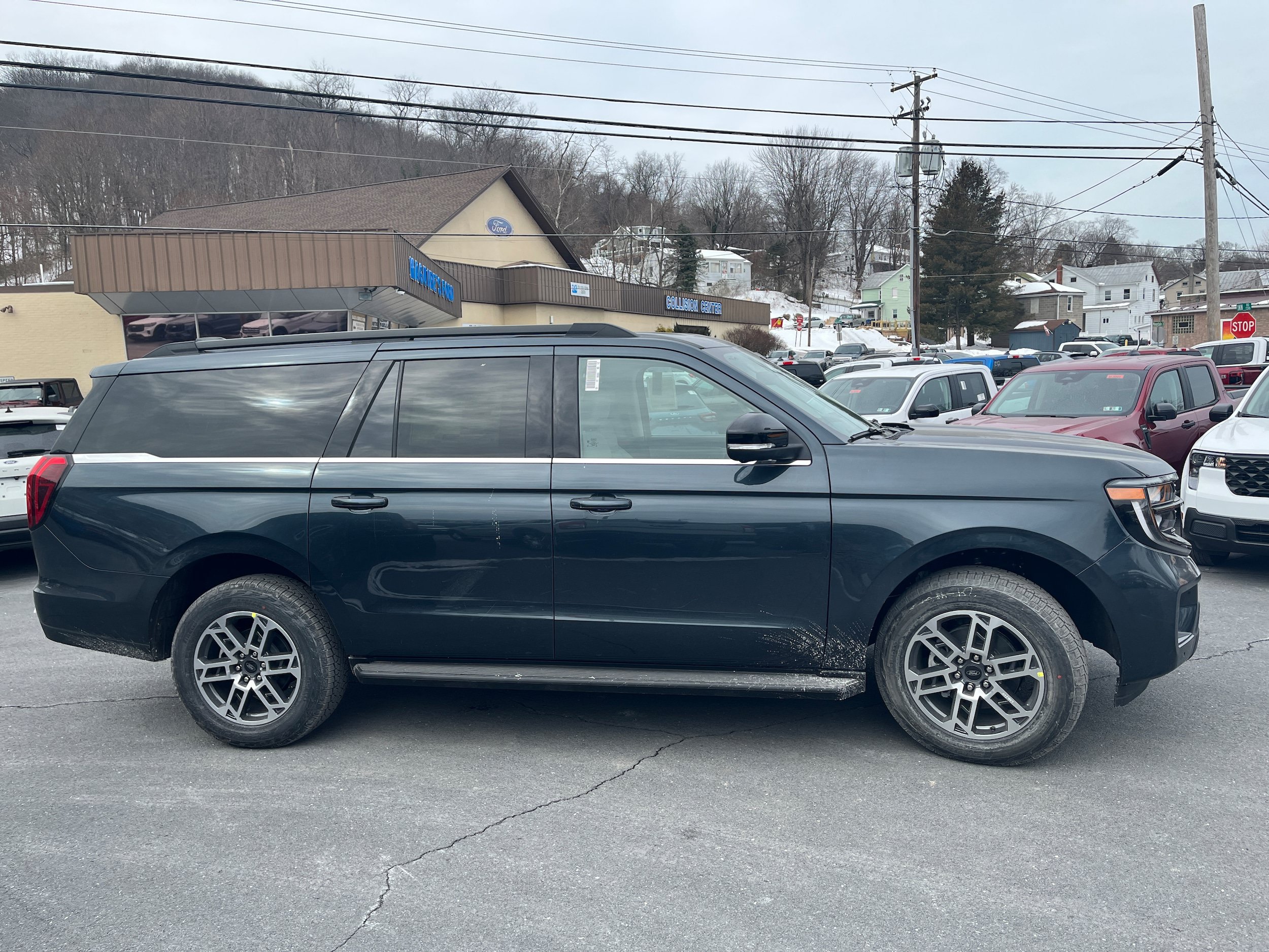 New 2026 Ford Expedition Max Active AWD/4WD image 4