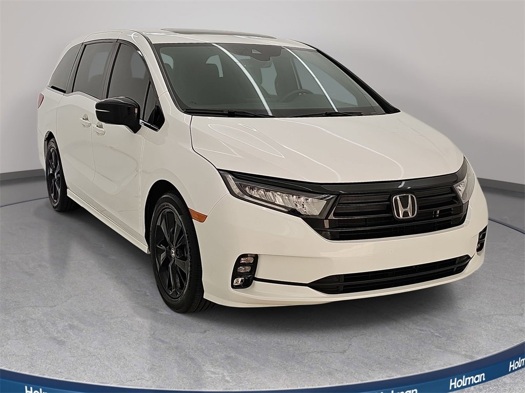 Used 2023 Honda Odyssey Sport image 3