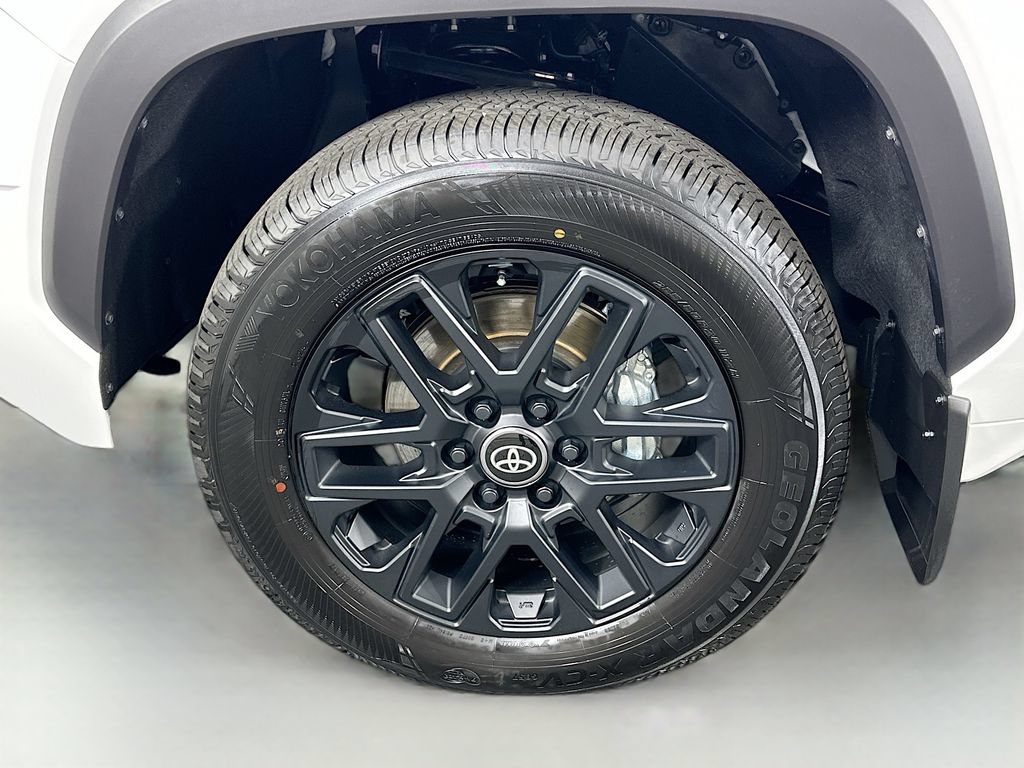 Certified 2026 Toyota Tundra Limited RWD image 32