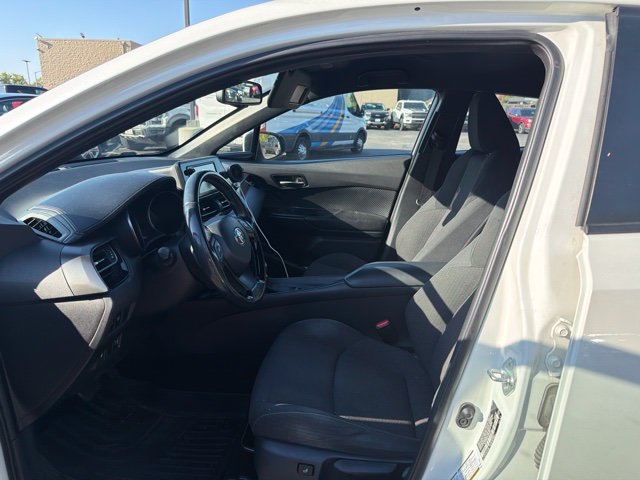 Used 2018 Toyota C-HR XLE FWD image 7