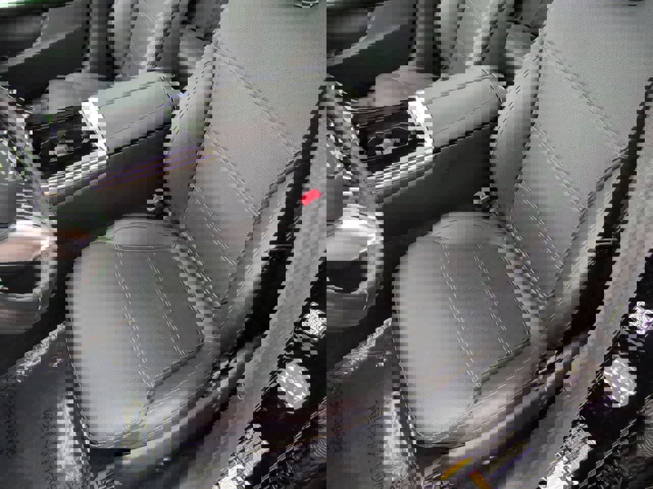 Used 2025 Mercedes-Benz C 300 C 300 image 16