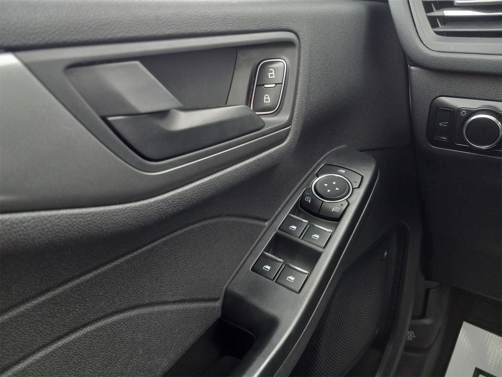 Used 2023 Ford Escape Active w/ Tech Pack #1 image 26