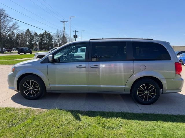 Used 2019 Dodge Grand Caravan GT image 3