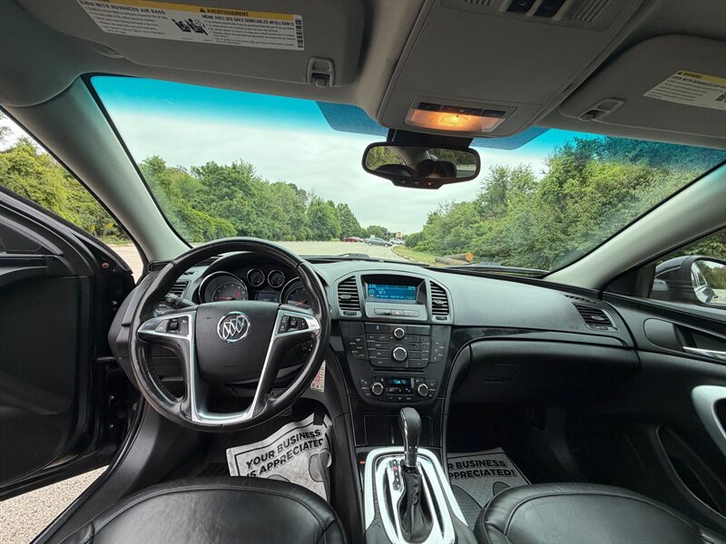 Used 2012 Buick Regal Leather FWD image 10