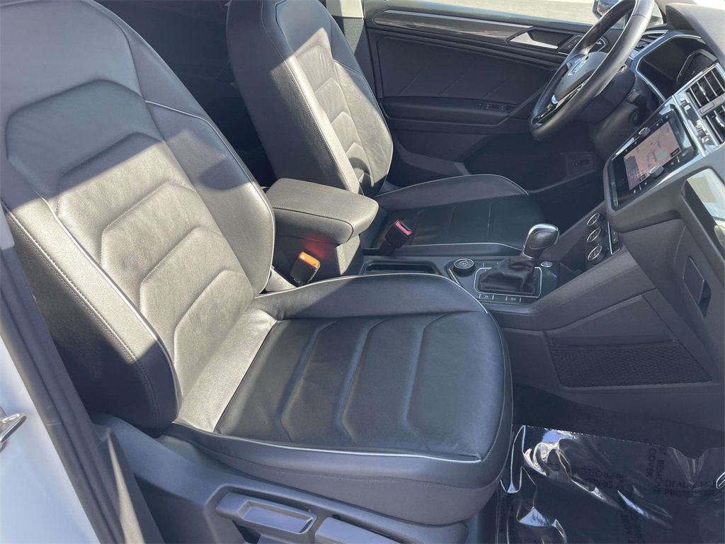 Used 2019 Volkswagen Tiguan SEL Premium image 26