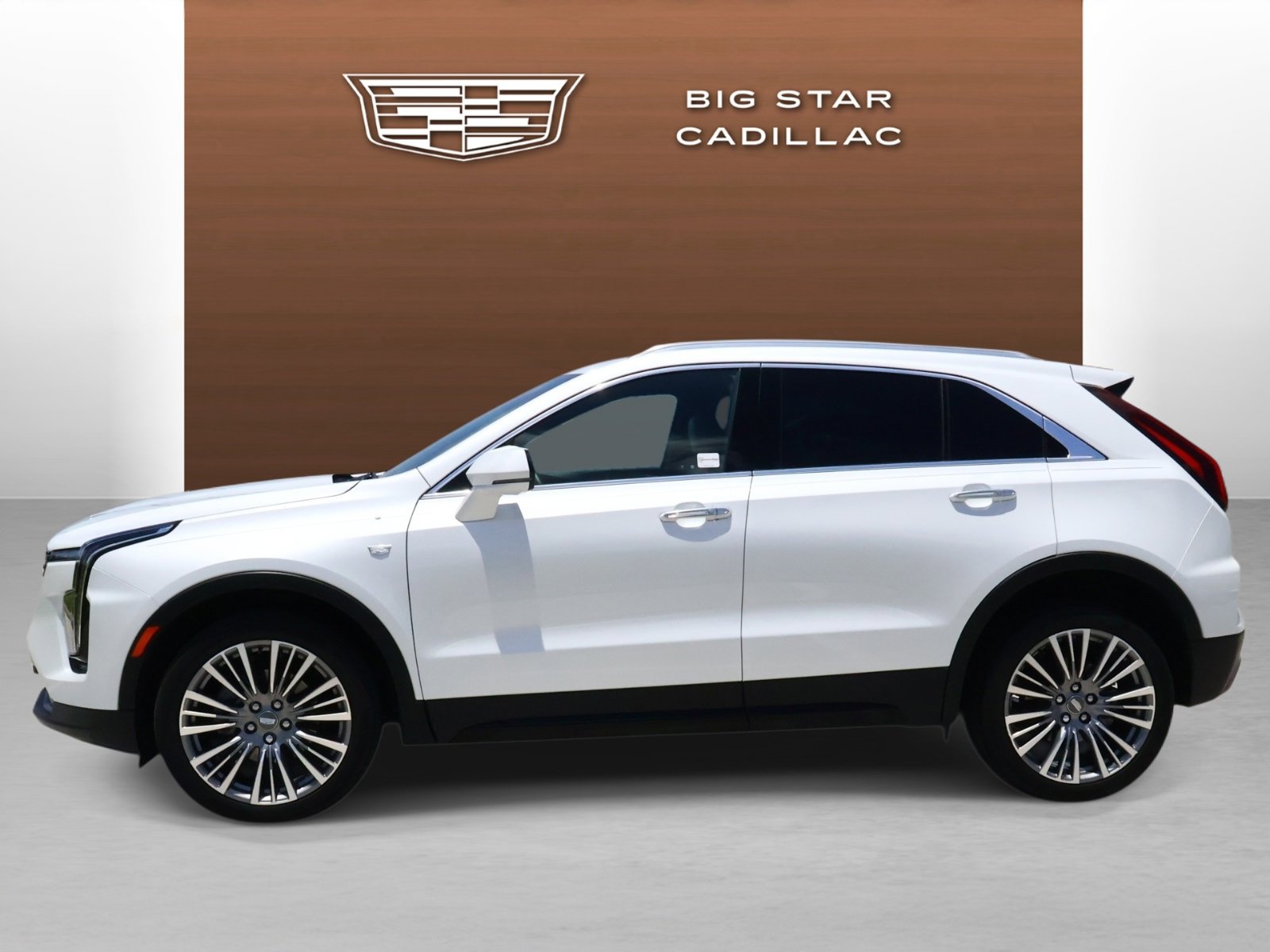Used 2024 Cadillac XT4 Premium Luxury AWD/4WD image 2