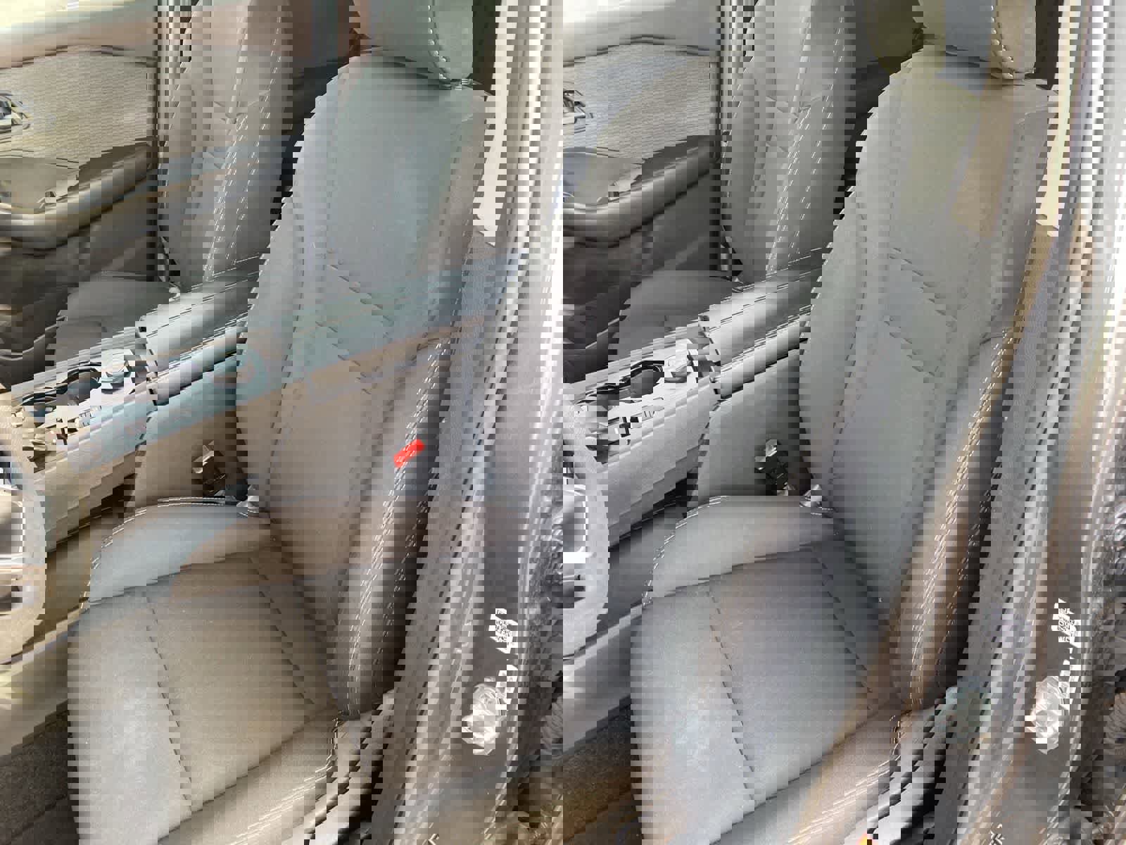 Used 2023 Nissan Rogue S image 12