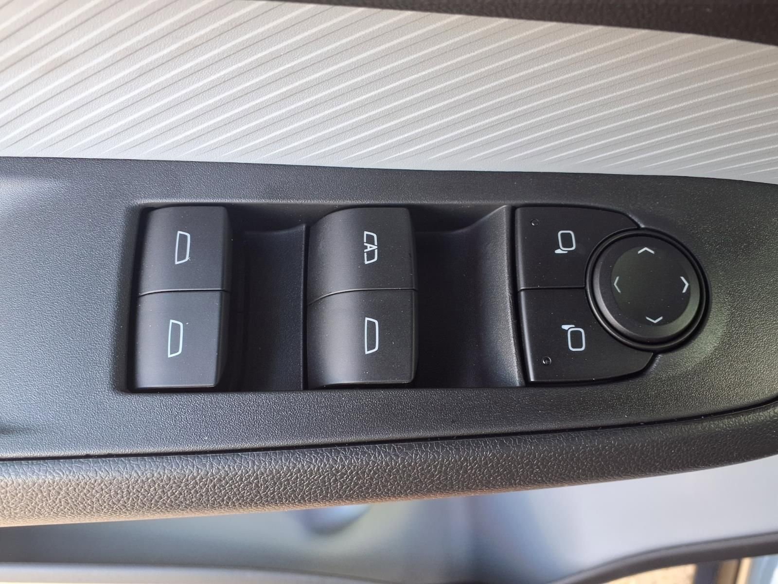 New 2027 Chevrolet Bolt RS w/ Technology Package image 10