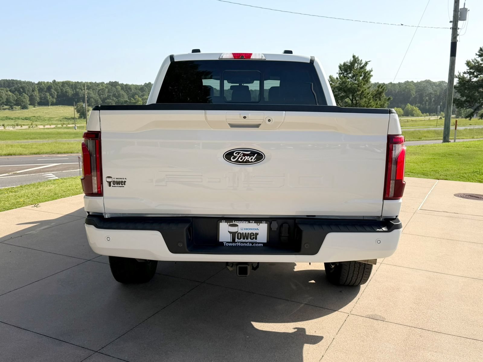 Used 2024 Ford F150 Platinum w/ FX4 Off-Road Package AWD/4WD image 5