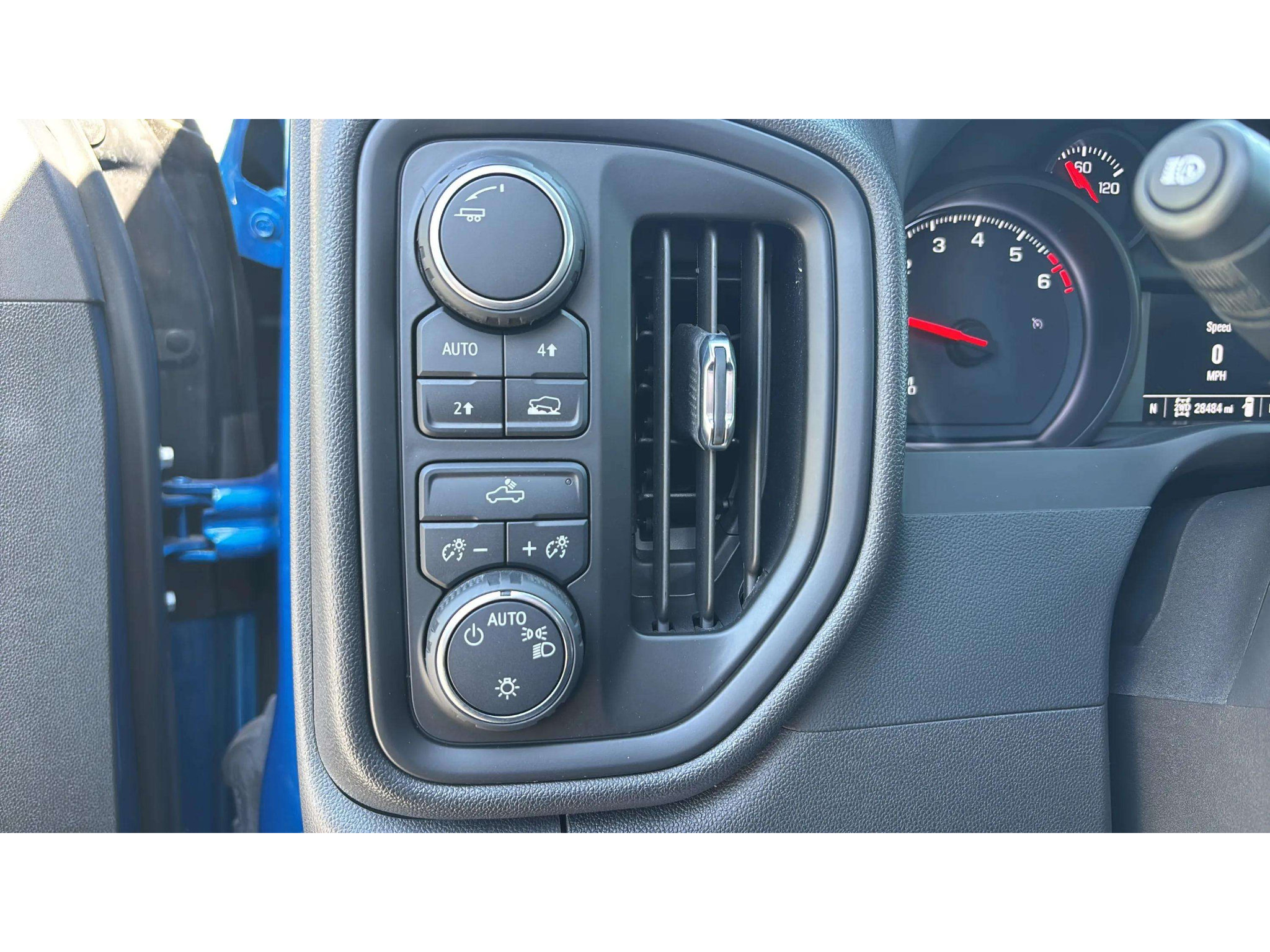 Used 2023 Chevrolet Silverado 1500 Custom AWD/4WD image 20