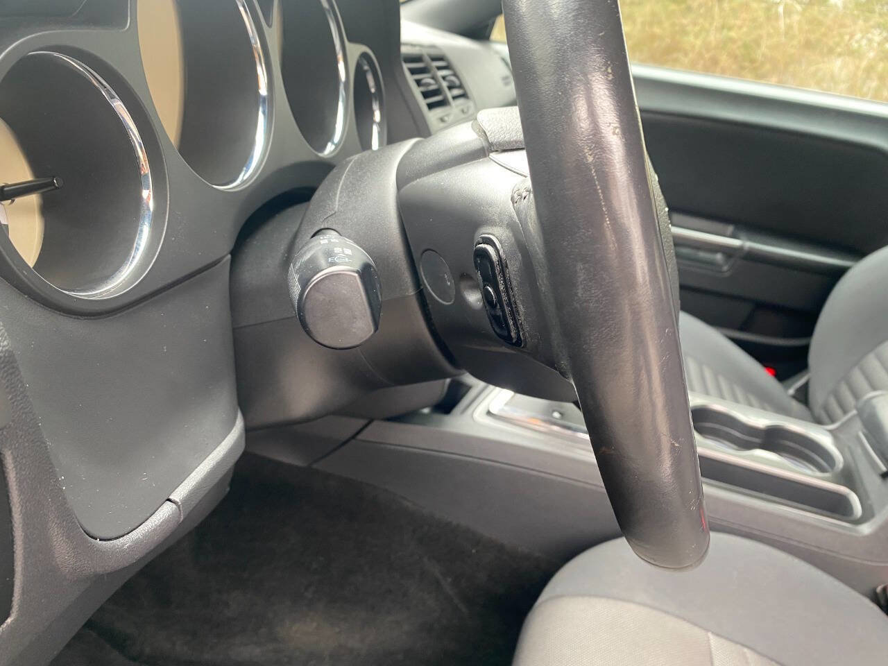 Used 2013 Dodge Challenger SXT RWD image 18