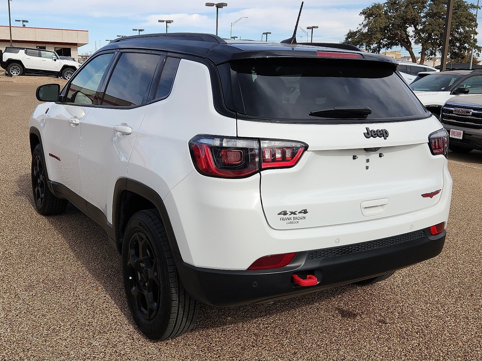 Used 2023 Jeep Compass Trailhawk image 3