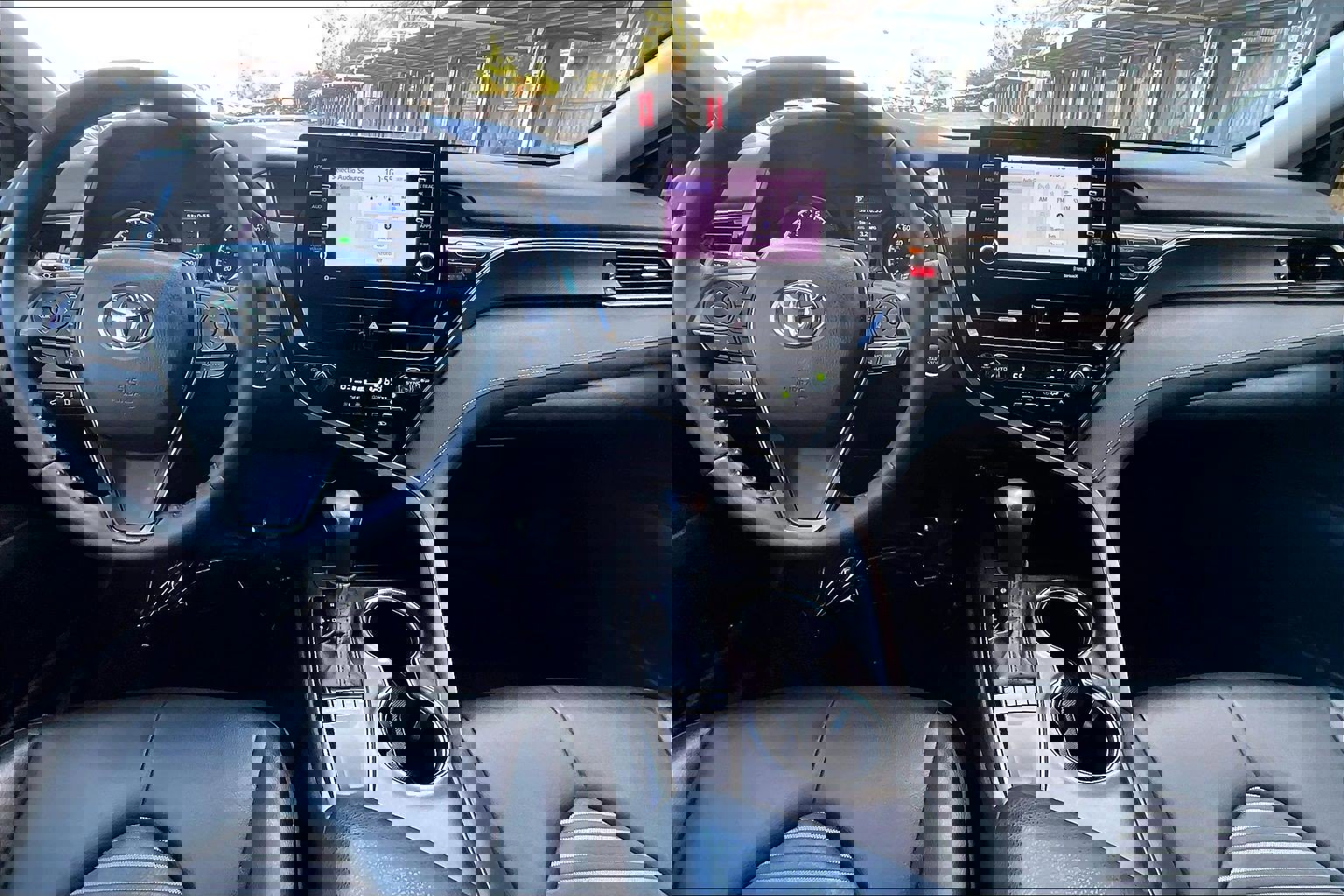 Used 2023 Toyota Camry SE w/ Convenience Package image 14