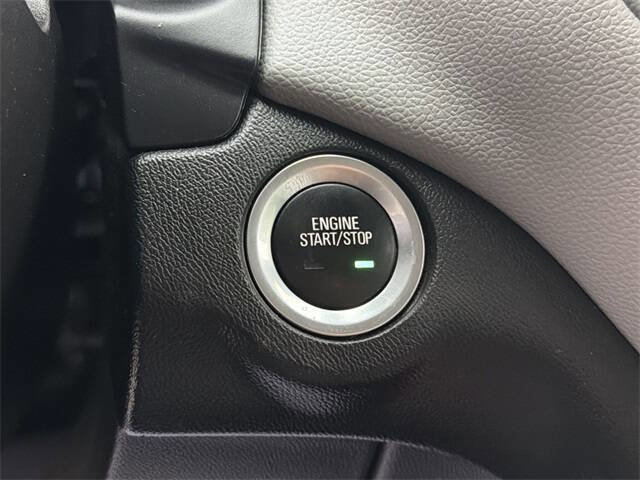 Used 2020 Chevrolet Equinox LS image 16