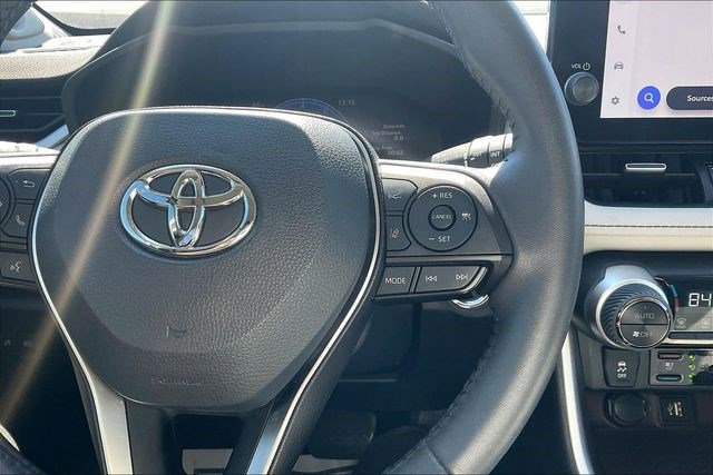 Used 2024 Toyota RAV4 Limited image 23