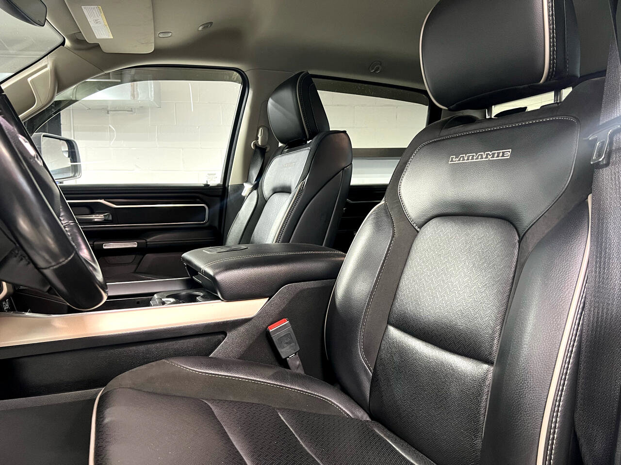 Used 2022 RAM 1500 Laramie image 32