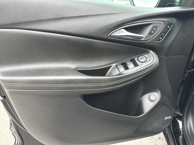 Used 2024 Buick Encore GX Avenir w/ Avenir Technology Package FWD image 21