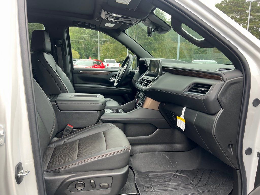 Used 2024 Chevrolet Tahoe High Country w/ Premium Package image 21