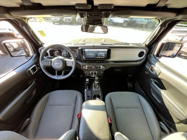 Certified 2025 Jeep Wrangler Sport AWD/4WD image 21