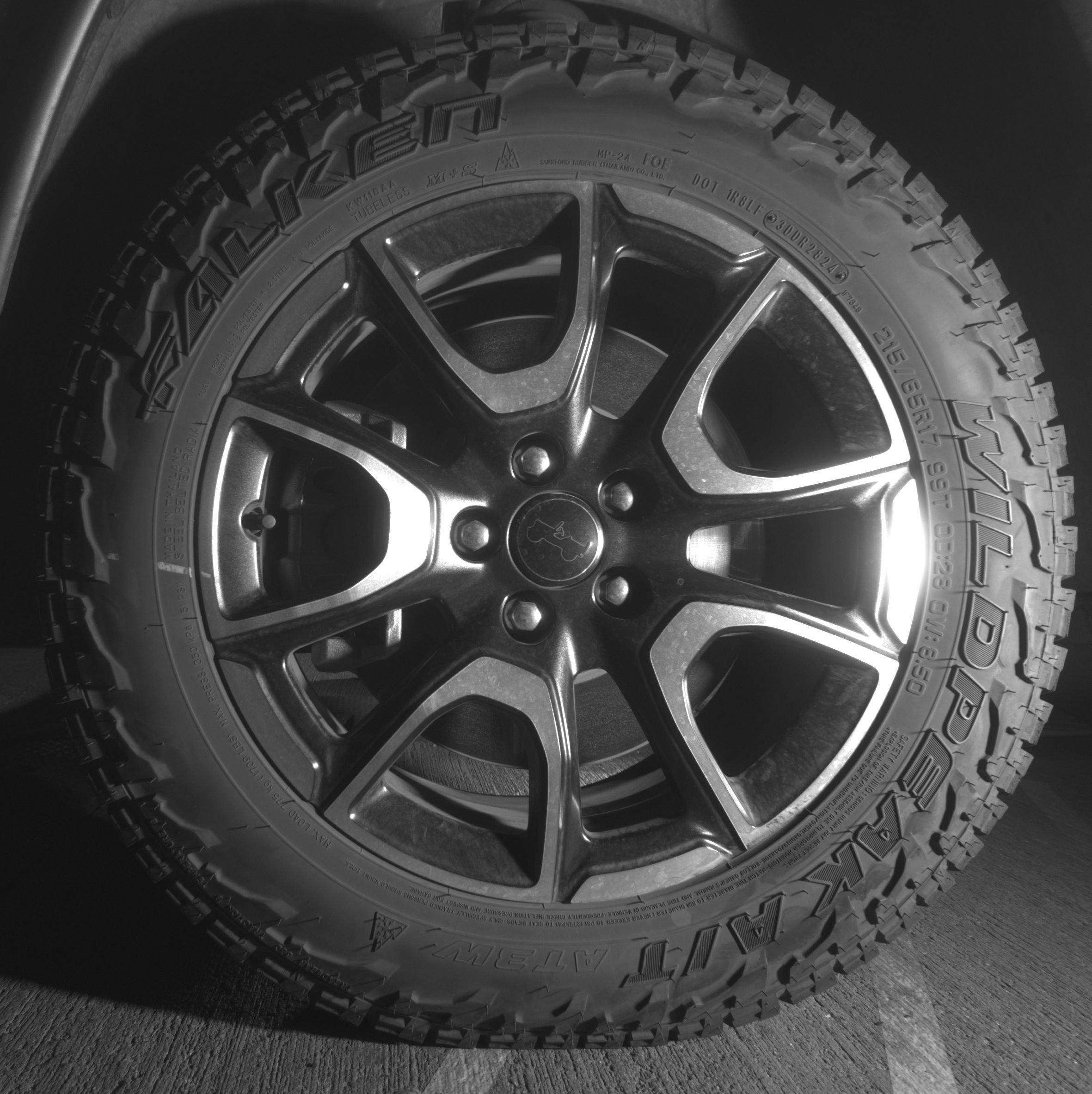 Used 2025 Jeep Compass Trailhawk image 12