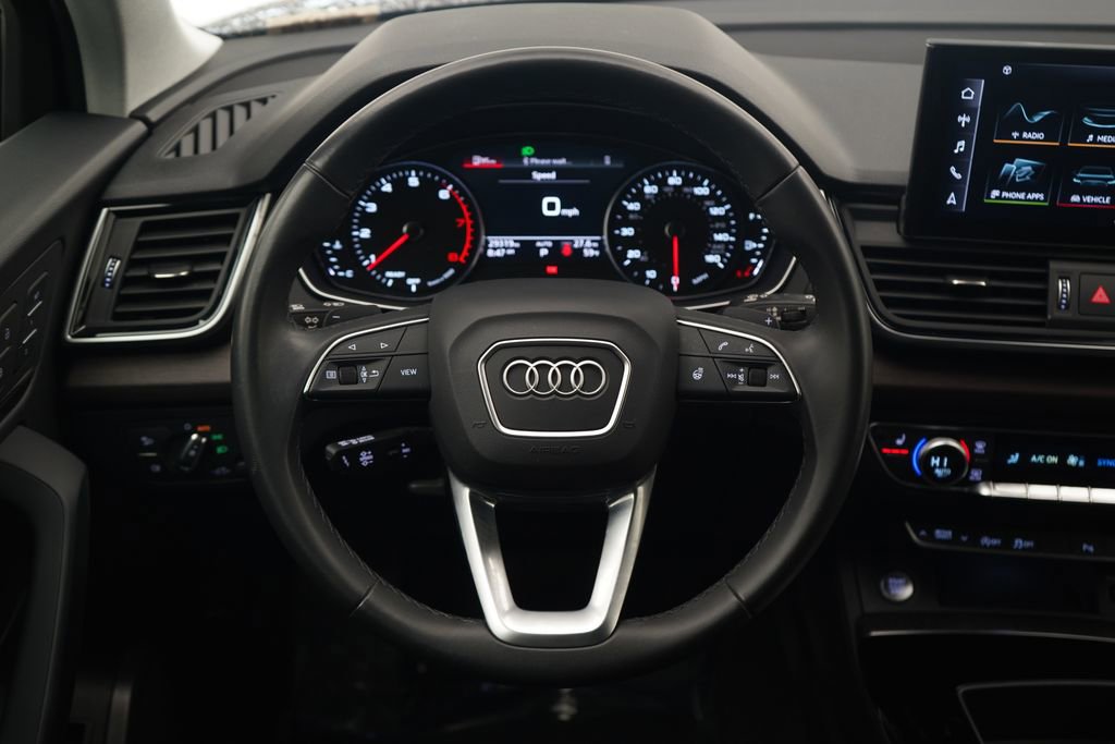 Used 2023 Audi Q5 2.0T Premium w/ Convenience Package image 9
