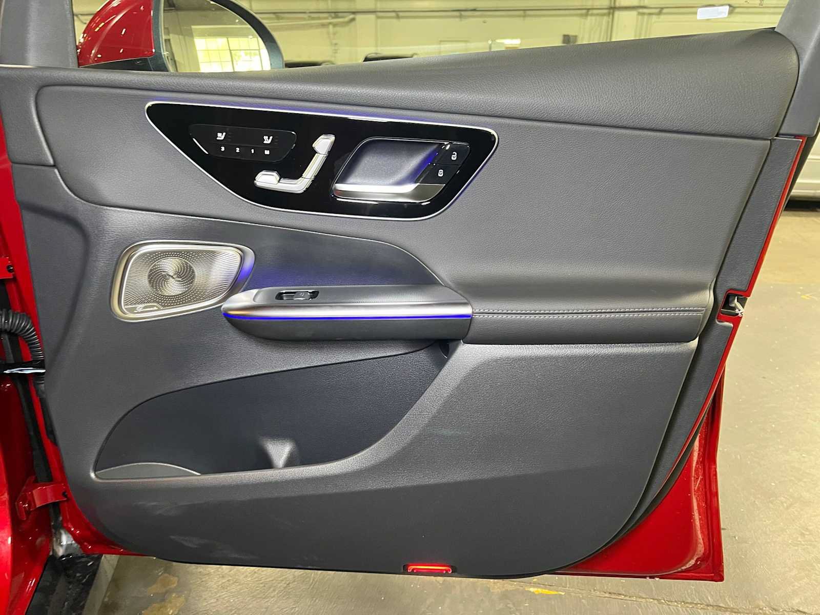 New 2027 Mercedes-Benz GLC 300 4MATIC image 10