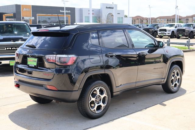 Used 2022 Jeep Compass Trailhawk AWD/4WD image 6