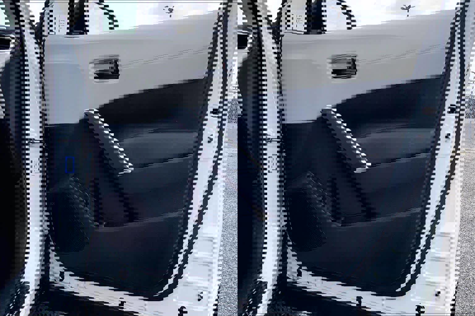 Used 2023 Toyota Corolla Cross LE FWD image 22