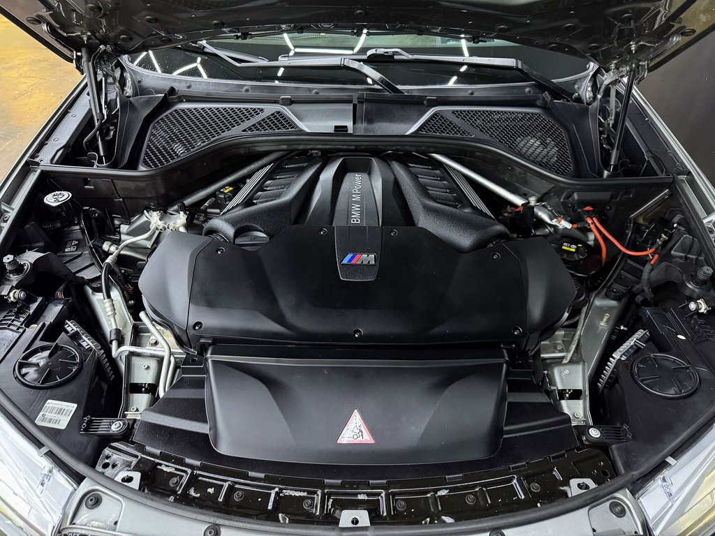 Used 2018 BMW X5 M w/ Executive Package image 31