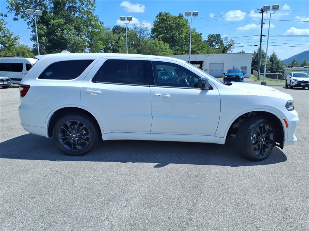 Used 2022 Dodge Durango GT w/ Blacktop Package AWD/4WD image 3
