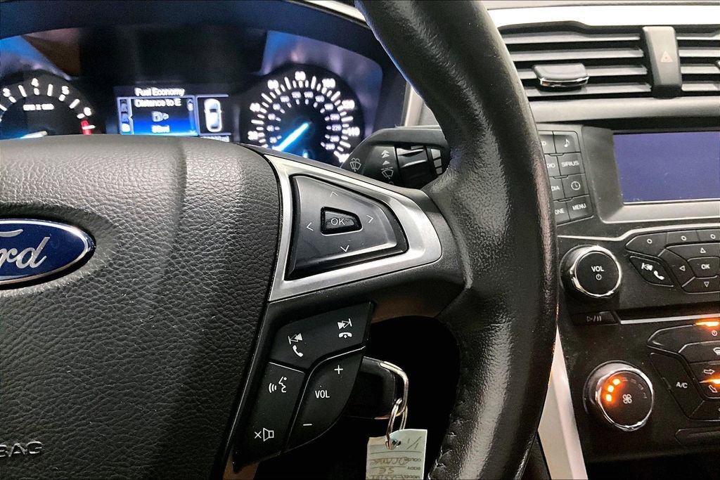 Used 2014 Ford Fusion SE w/ Equipment Group 201A image 12