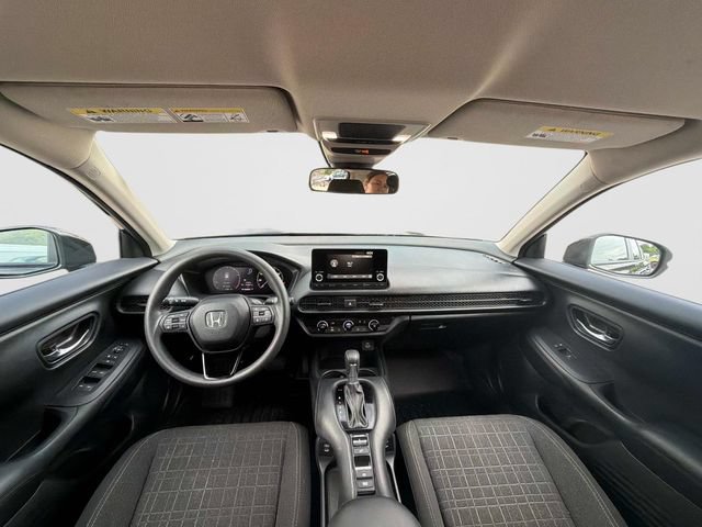 Certified 2025 Honda HR-V LX image 18