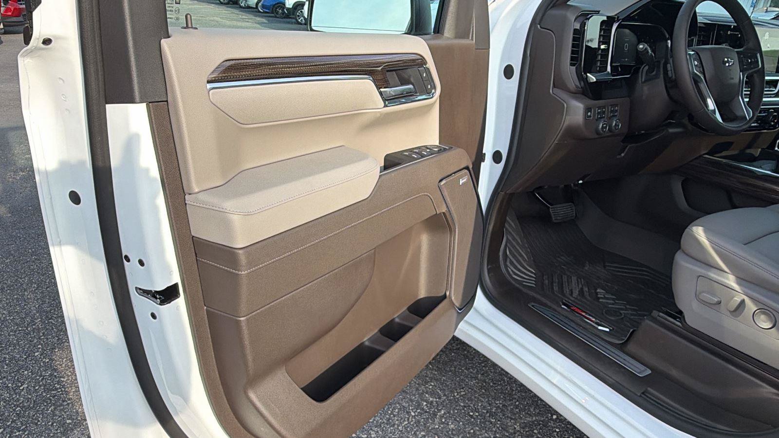 New 2026 Chevrolet Silverado 1500 LT Trail Boss w/ LT Trail Boss Premium Package AWD/4WD image 15
